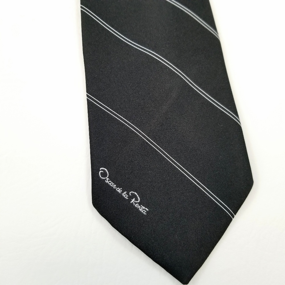 Oscar de la Renta men's black white striped men's neck tie - Picture 5 of 6